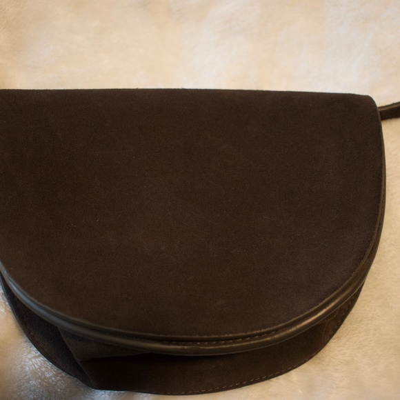 COS - Picture 2 of 5